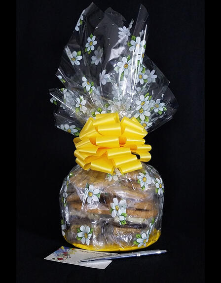 Medium Cellophane - Daisy Cellophane - Yellow Bow - 24 Cookies and Brownies