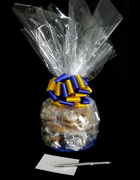 Medium Cellophane - Clear Cellophane - Blue & Yellow Bow - 24 Cookies and Brownies