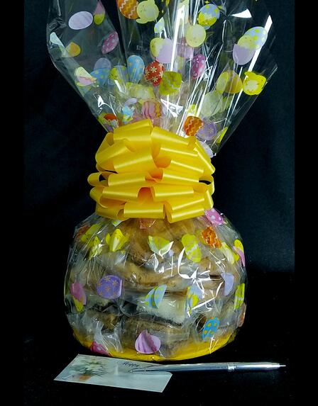 Medium Cellophane - Easter Egg Cellophane - Yellow Bow - 24 Cookies and Brownies