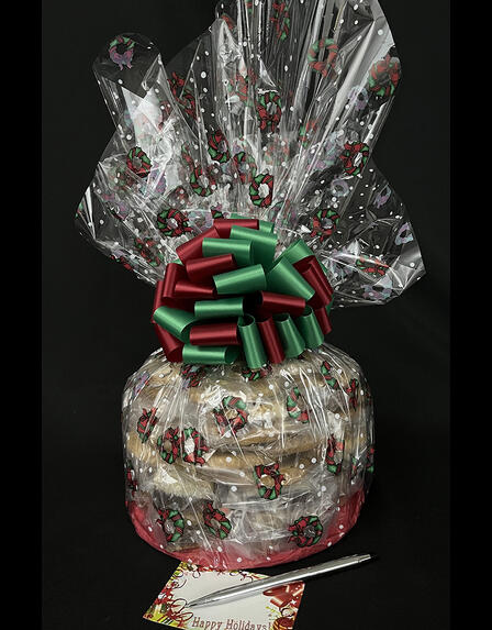 Medium Cellophane - Holiday Wreaths Cellophane - Red & Green Bow - 24 Cookies and Brownies